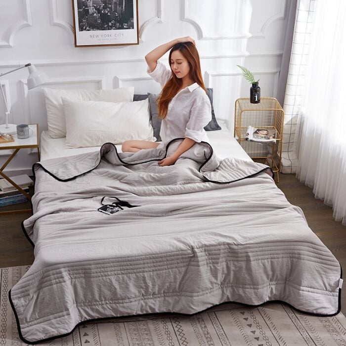 Cooling Blanket That Stops Night Sweats