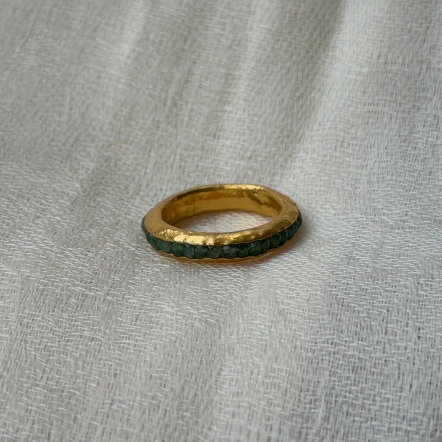 24ct Gold Emerald Infinity Hammered Ring | Ram Rijal