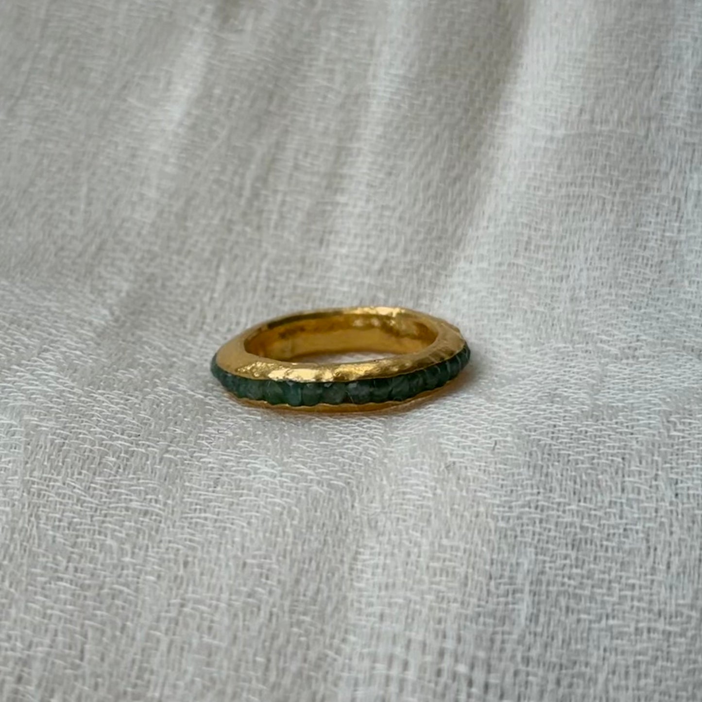24ct Gold Emerald Infinity Hammered Ring | Ram Rijal