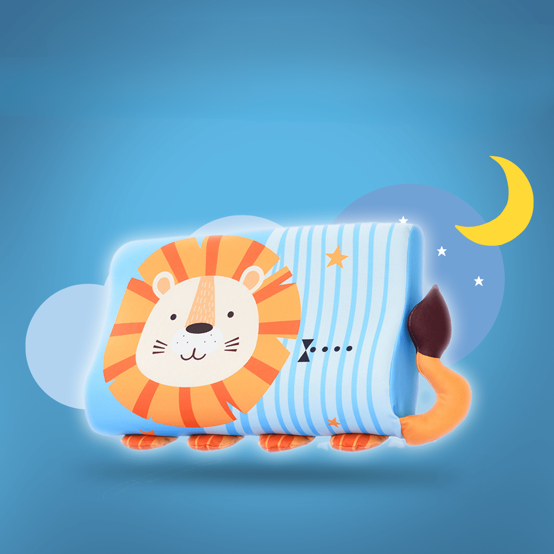 Children's pillow with lion design on a blue background