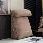 Brown cushioned chair with 'Tr美好' branding in a room setting.