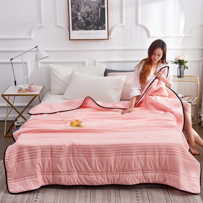 Cooling Blanket That Stops Night Sweats