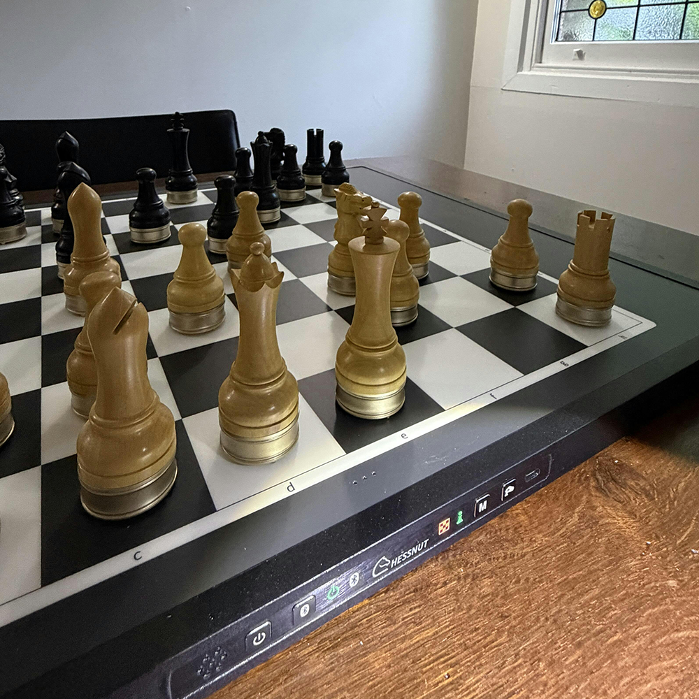 Robotic Chessboard with Wooden Pieces | Automatic Moves, AI Engine up to 3200 ELO
