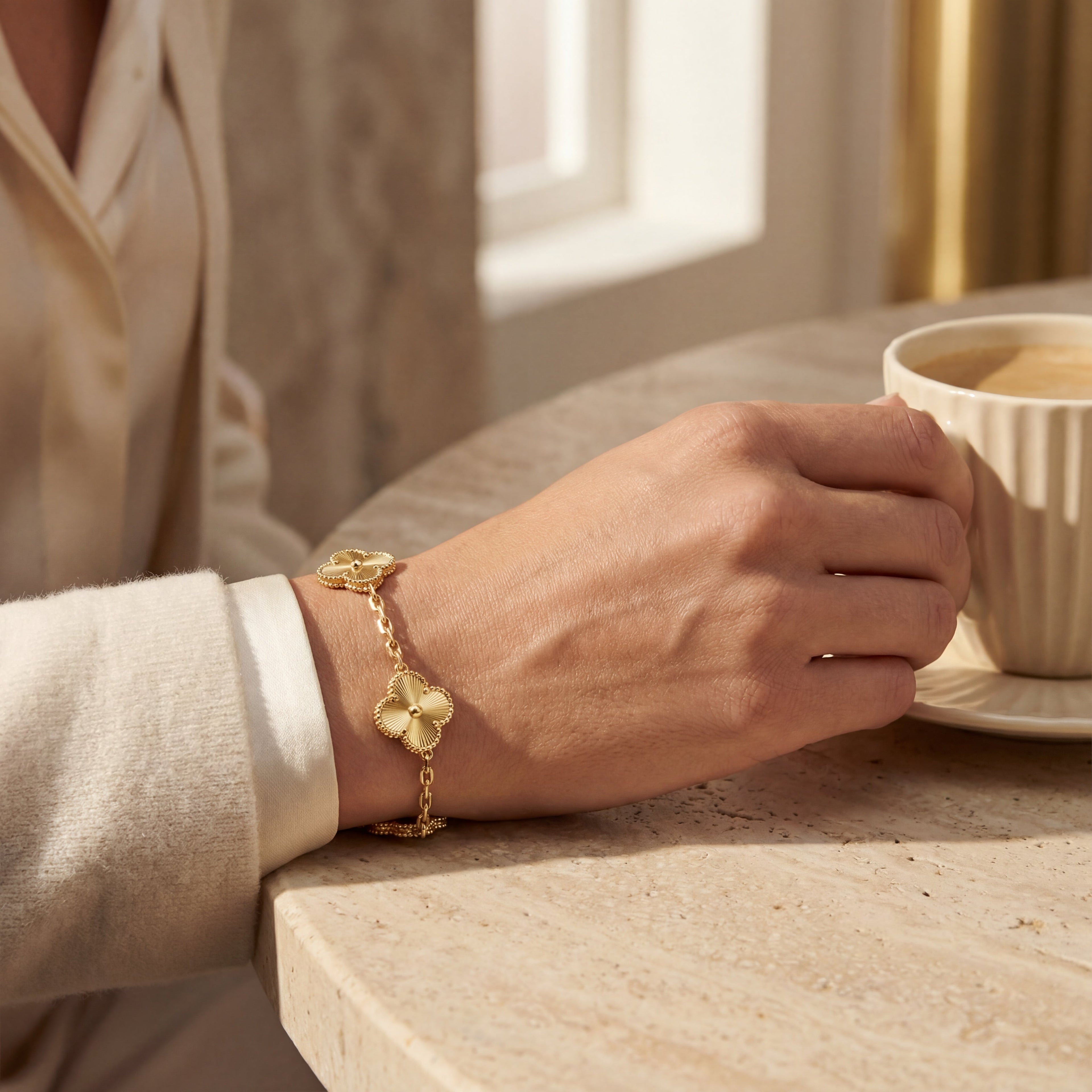 Clover Bracelet | 18K Gold Plated, Adjustable & Hypoallergenic