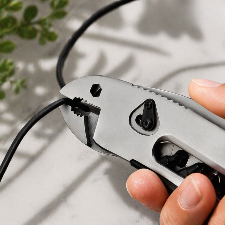 Stainless Steel Multifunction Pliers | Locking Mechanism, 12.2cm
